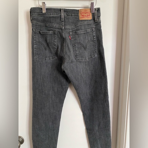 Levi's Women's Black Wedgie Skinny Jeans - Picture 4 of 5